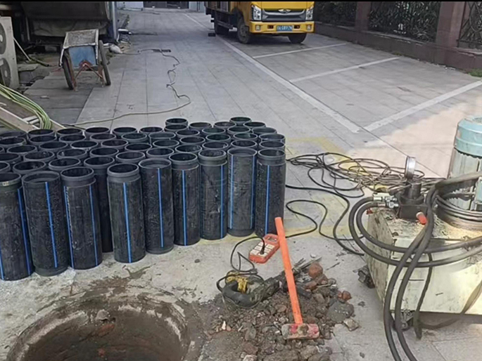 蔚县PE置换管厂家 DN315置换管 非开挖管短管置换